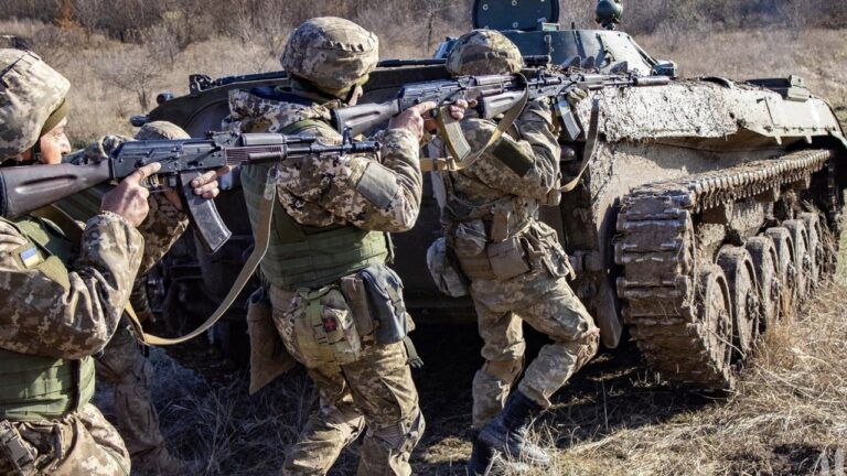 Что такое военный НДФЛ: отвечает эксперт