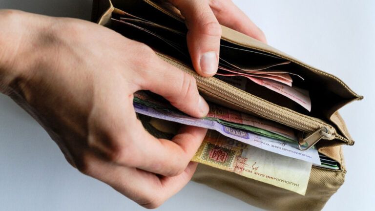 соціальна допомога особам які не мають права на пенсію