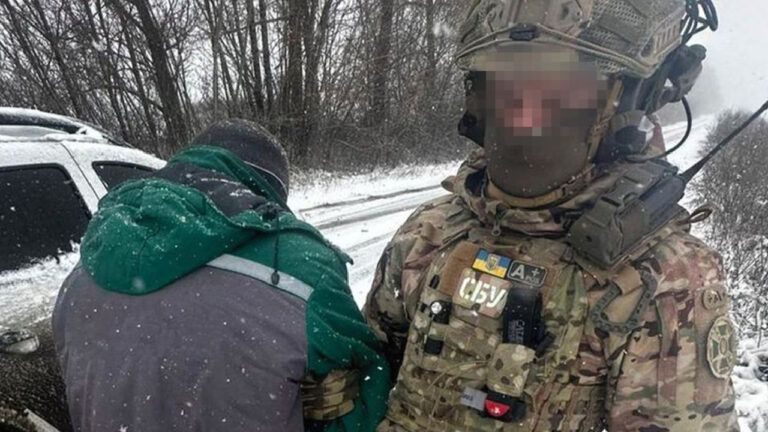 На Харьковщине СБУ задержала агента ФСБ, который разведывал оборонительные рубежи Украины на границе с РФ