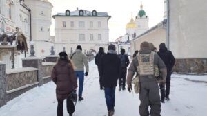 Обшуки в Почаївській лаврі