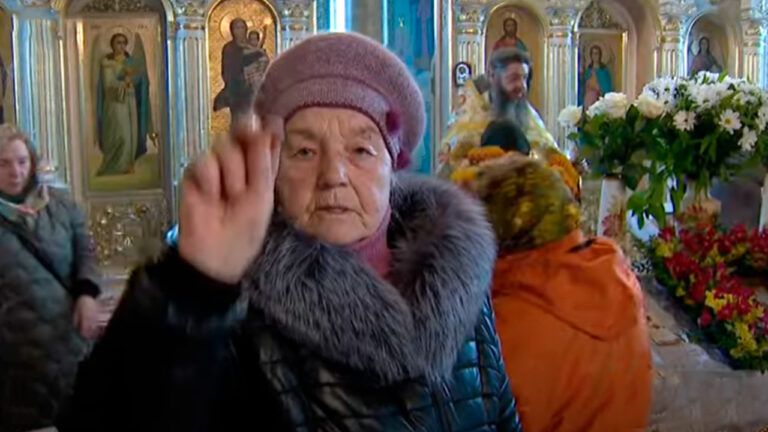Настоятель приватизував церкву та подарував своїй сестрі – скандал у Процеві