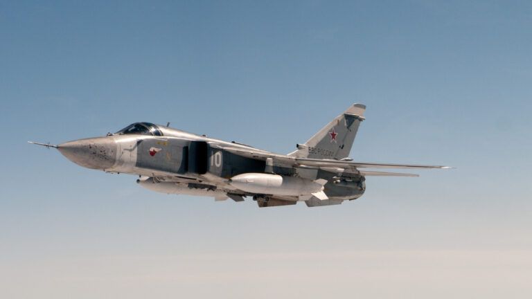 російський Су-25М