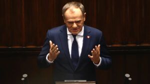 Сейм Польши одобрил министров в правительстве Туска Сейм Польши объявил вотум доверия правительству Туска