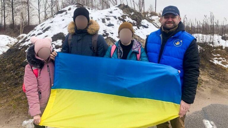 Хорошие новости: Украине удалось вернуть троих детей домой
