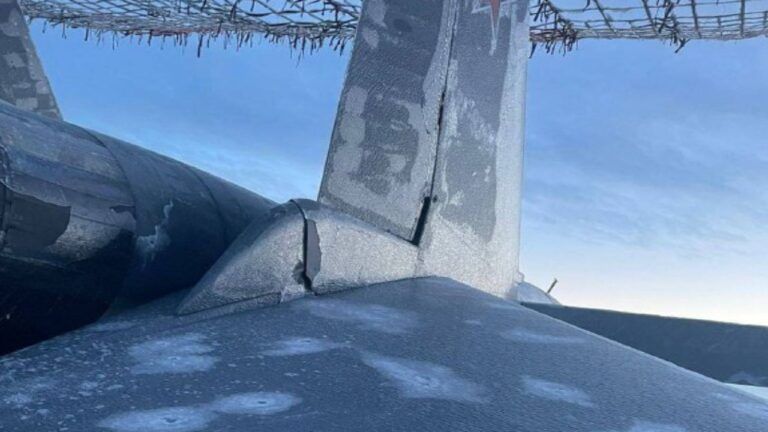 Атака дронів на аеродром Морозовськ