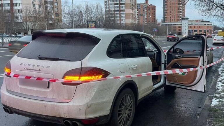 Влаштував стрілянину з вікна авто: у Києві патрульні затримали чоловіка