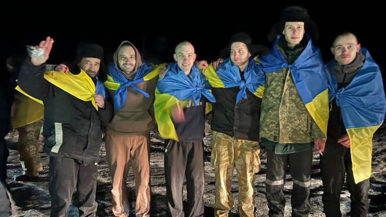 Из российского плена в Украину вернулись 230 человек