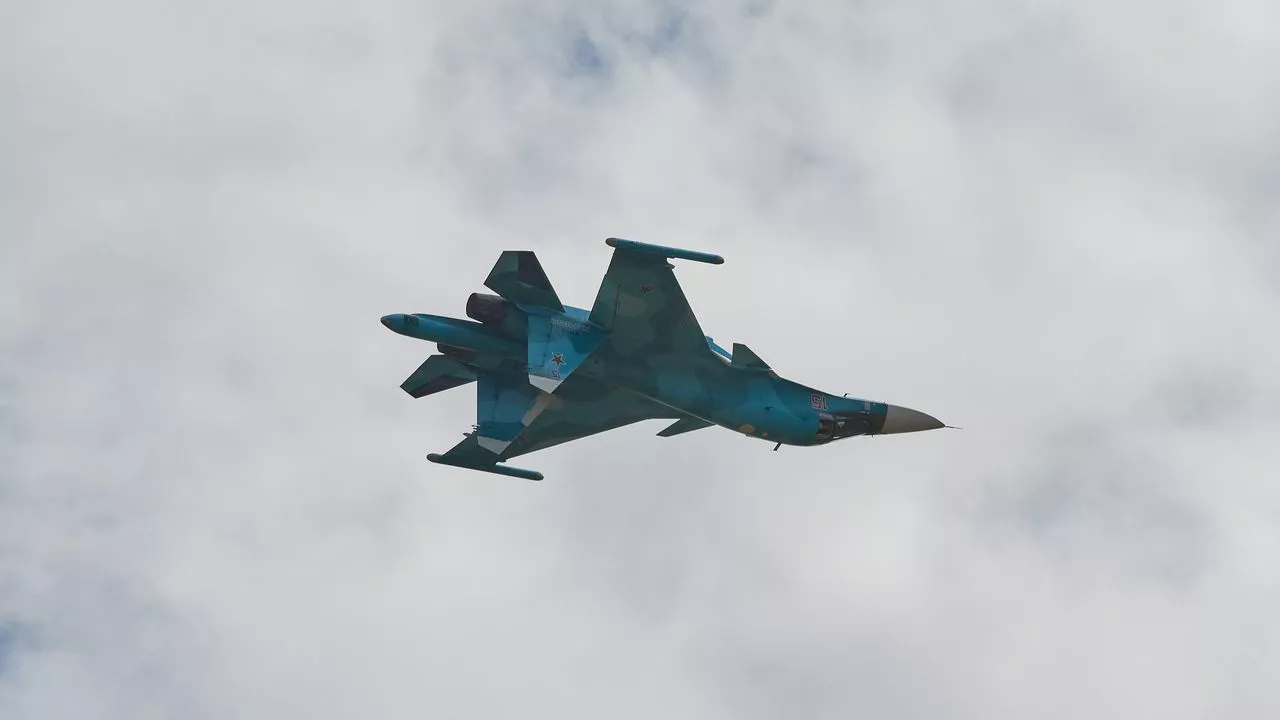 Винищувач-бомбардувальник Су-34: що відомо та які технічні характеристики