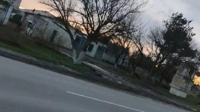 окупанти в Чорноморському