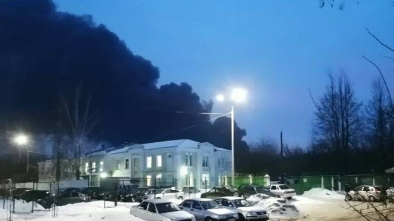 Пожежа на нафтобазі в Клинцях
