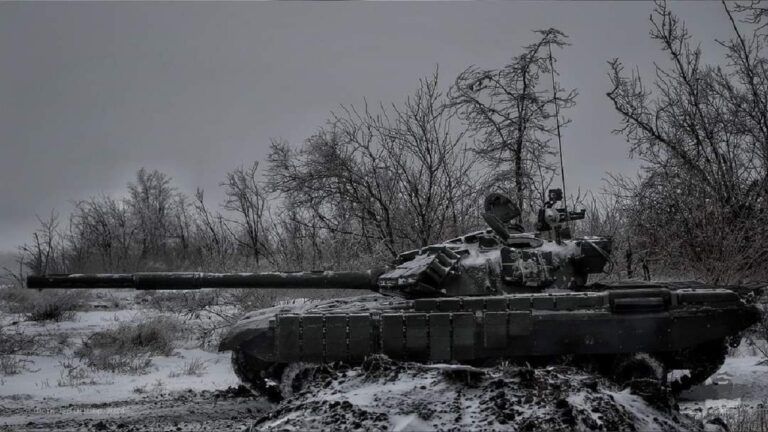 танк