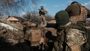 військові, зброя