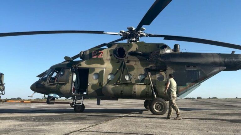 вертоліт Мі-8