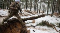 Помощь Украине от Литвы — ВСУ получит теплую одежду