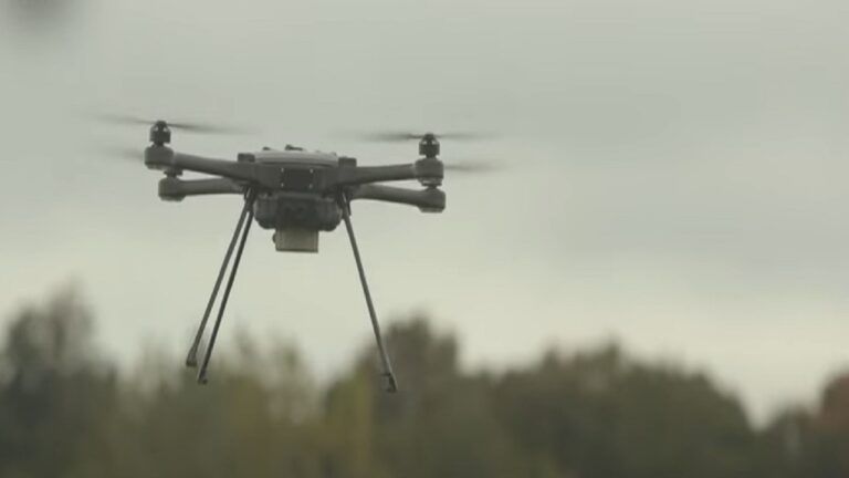 SkyRanger R70, дрон