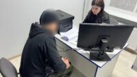 Избил 9-месячного ребенка, чтобы не мешал спать: жителя Одесской области задержала полиция