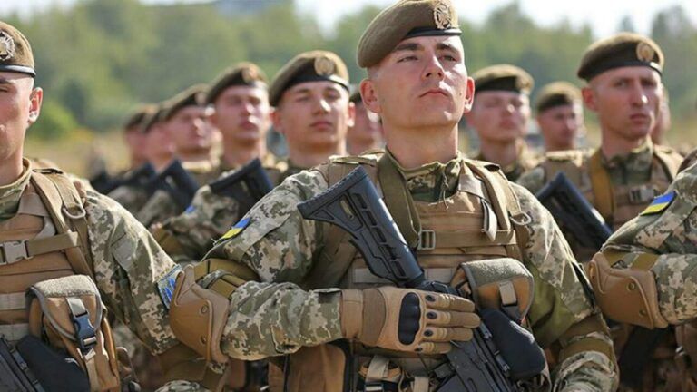 українські військові, зброя