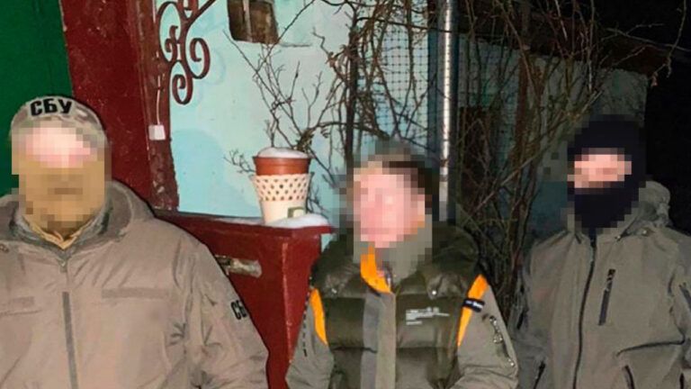 Затримання співробітниці одного з вишів Харкова