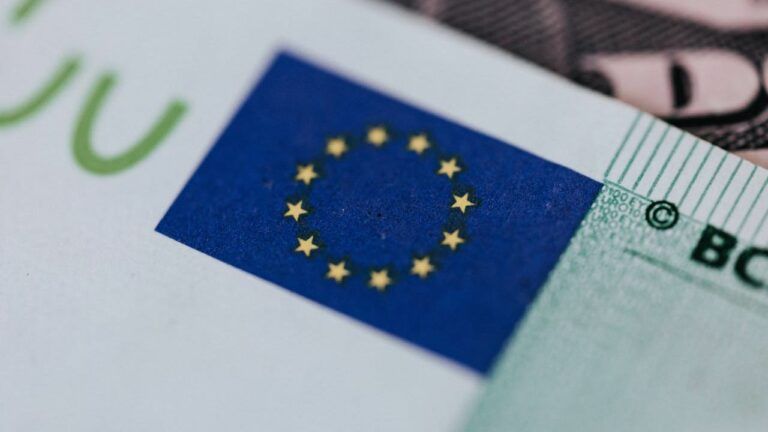 Венгрия блокирует использование Украиной доходов от активов РФ — причина