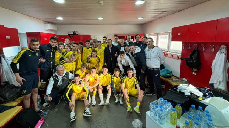 юнацька збірна України U-19