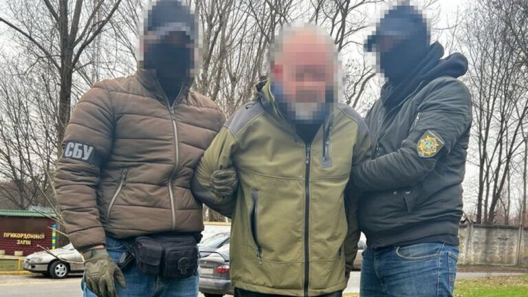 СБУ затримала агентів ФСБ, які готували удари по військових об’єктах та енергетиці