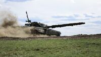 Оккупанты пытаются продвинуться в Волчанске, Украина контролирует город на 70% — Волошин
