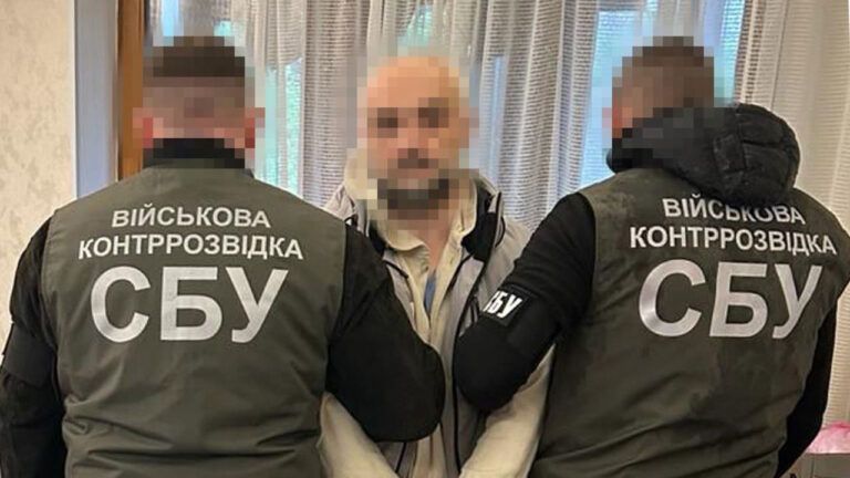 СБУ разоблачили агента ГРУ, который искал ПВО вокруг Киева и корректировал вражеский огонь