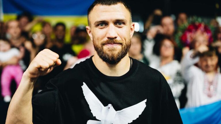 Ломаченко голуб миру футболка