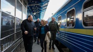 Мецола прибула до Києва