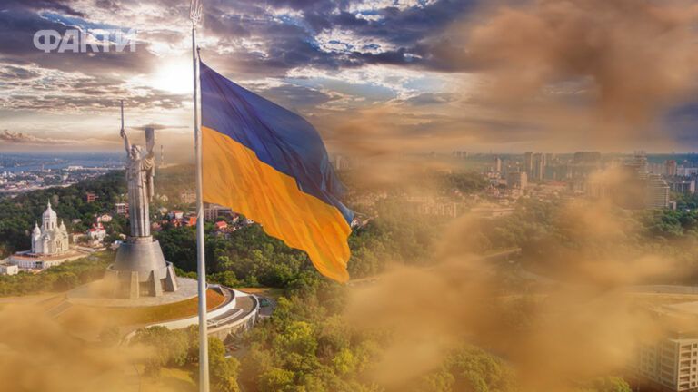 Пылевая буря с Прикаспийской низменности: когда дойдет до Украины
