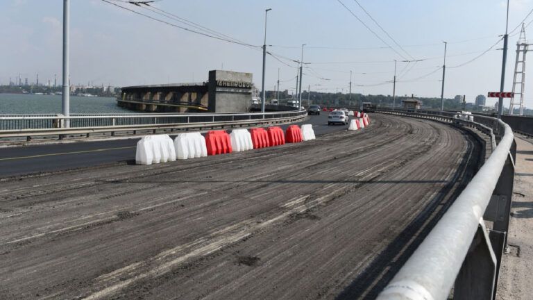ДніпроГЕС