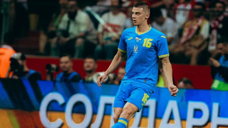 Віталій Миколенко за збірну