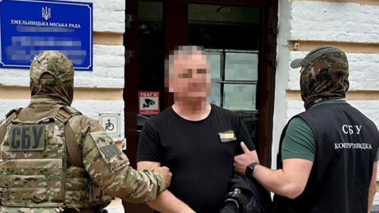 СБУ затримала чиновника Хмельницької міськради, який почав працювати на фсб рф