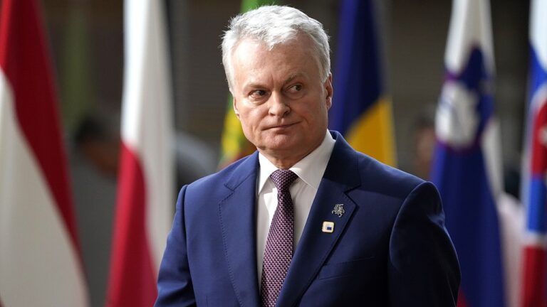 Науседа