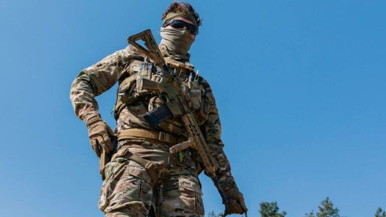 Яка різниця між бронюванням та відстрочкою
