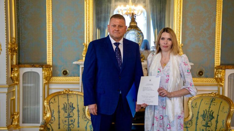 Валерий Залужный официально приступил к работе посла Украины в Британии