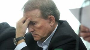 Яхту Медведчука Роял Романс заарештовано – що відомо