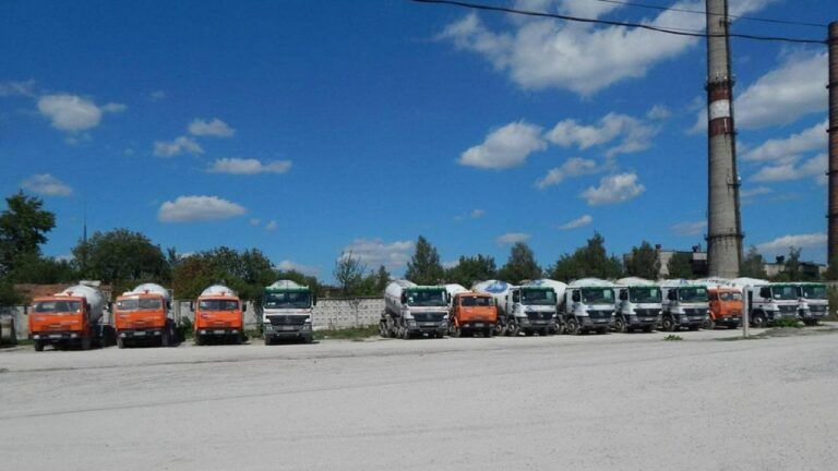 Арешт майна братів Медведчука та Козака