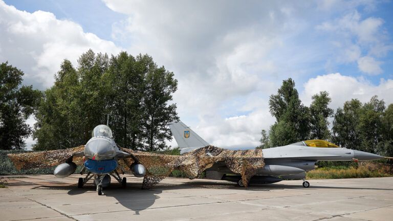 F-16 в Украине: эксперты проанализировали первые фото и видео истребителей