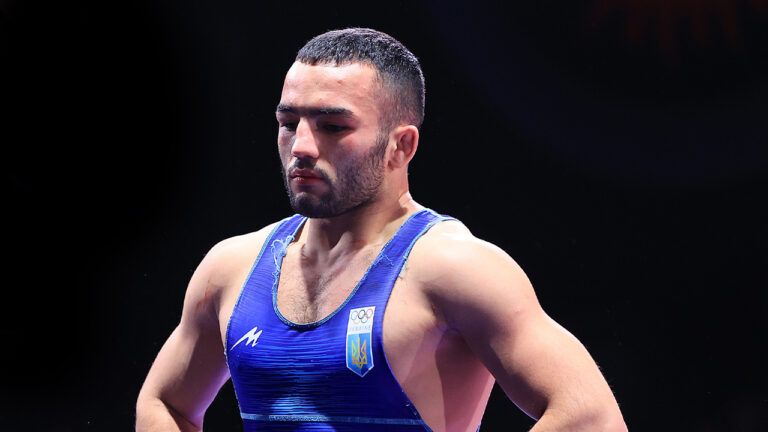 Парвиз Насибов выиграл серебро в греко-римской борьбе на Олимпиаде-2024