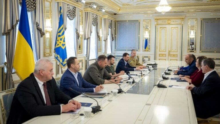 Зеленський зустрівся з делегацією Конгресу США
