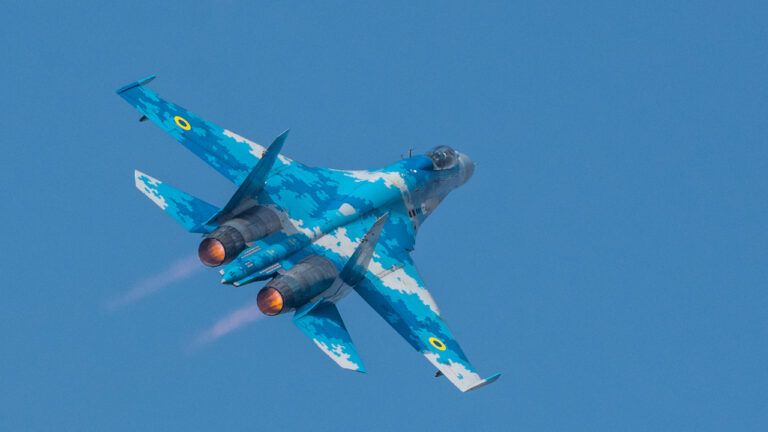 винищувач український