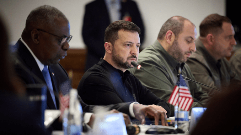 Володимир Зеленський та Ллойд Остін на Рамштайн-24