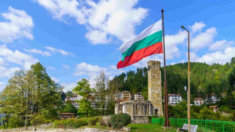 как получить гражданство Болгарии