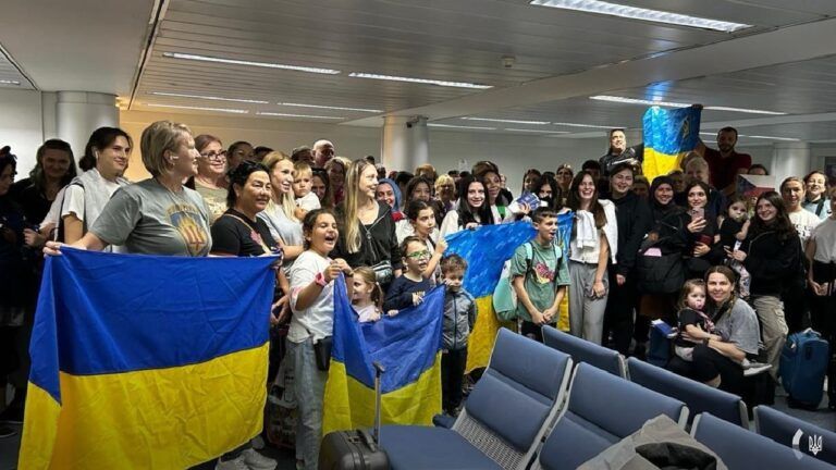 Из Ливана эвакуировали 134 украинцев: подробности гуманитарной миссии