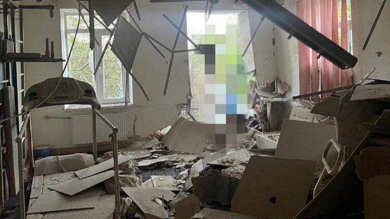 удар по геріатричному центру