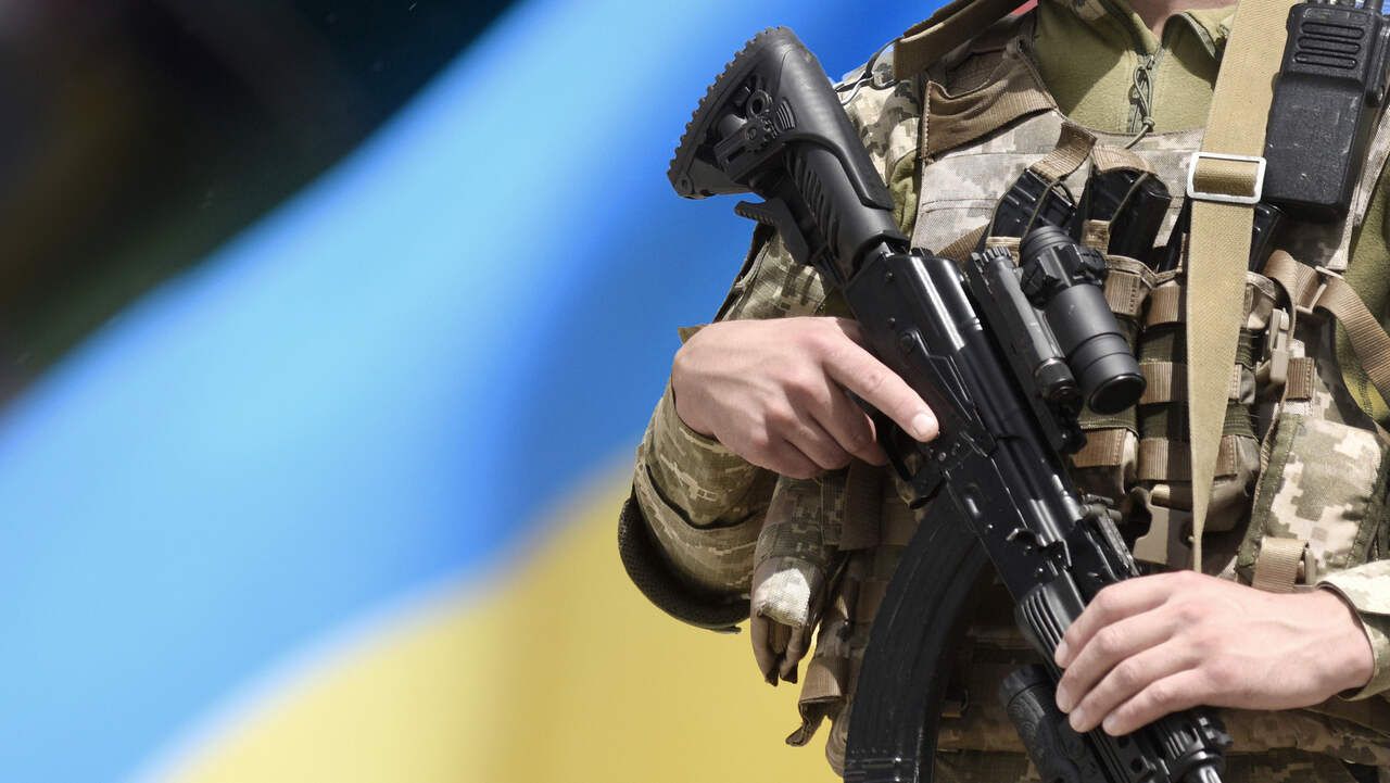 Як отримати дозвіл на зброю військовослужбовцю: перелік документів та покрокова інструкція