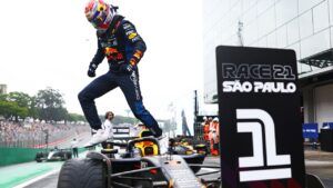 Ферстаппен Red Bull