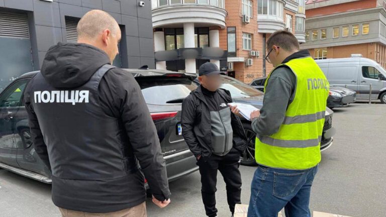 На Київщині викрили схему розкрадання коштів на відновленні житла