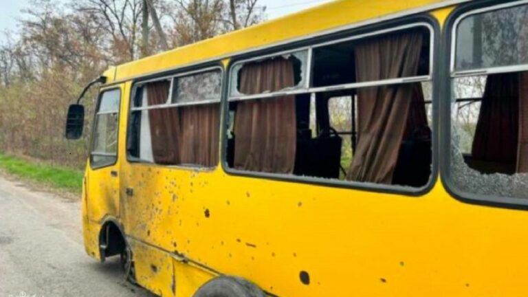 атака автобусу у Приморському